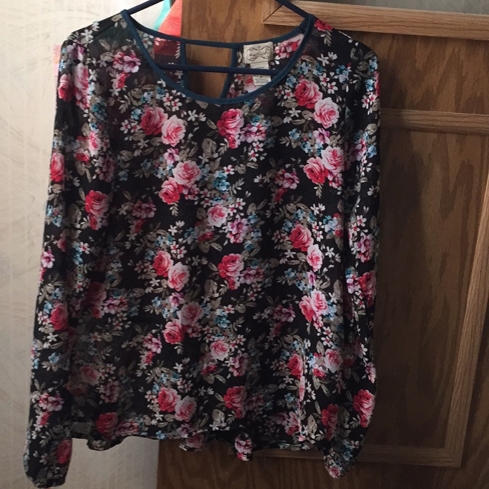 Women’s blouse